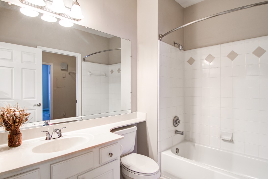 Jefferson at Perimeter Apartments Available in Dunwoody, GA